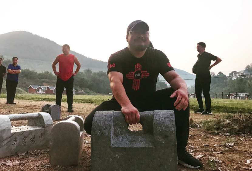 Joe Qiao Bo visits the Shaolin Yongzhi Kungfu School in Dengfeng, Henan province, 2019. Courtesy of Matthew Scott